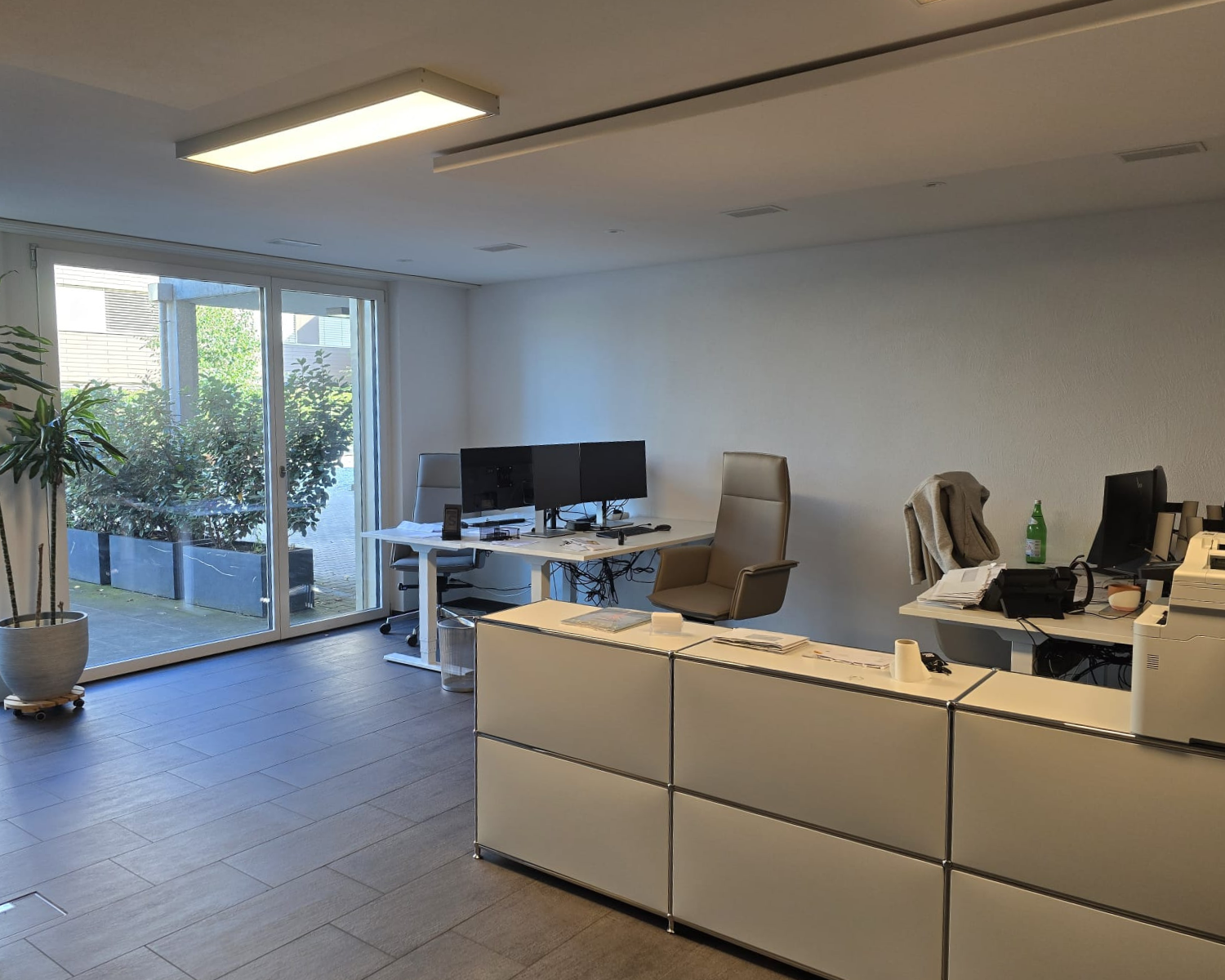 Büro von adresse-mieten.ch in Altendorf
